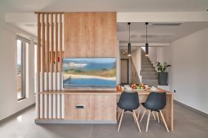 Thearia seaview maisonette private heated pool & jacuzzi