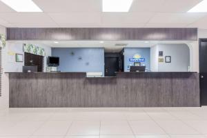 Days Inn by Wyndham Sarasota I-75