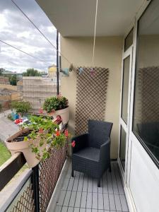 Entire flat, comfortable 2 double bedrooms