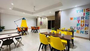 BluO Studio4 DLF Cybercity - Balcony, Gym TT, Lift