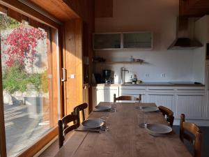 Apartment Belledonne 3 minutes from Alpe d Huez Grand Domaine via Oz en Oisans