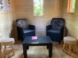 B&B / Chambres d'hotes Domaine des vaulx : Chambre Double avec Baignoire Spa