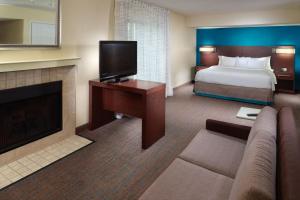 King Studio with Sofa Bed room in Residence Inn by Marriott Nashville Airport
