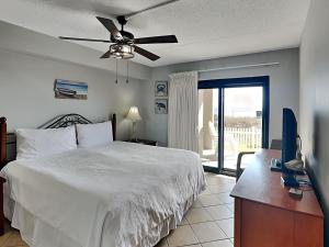 Ocean Breeze West #104