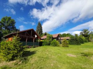 Campings Camping-Chalets La Faviere : photos des chambres
