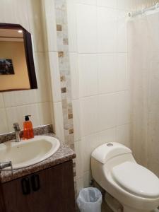 Departamento de dos habitaciones en zona central de Cuenca