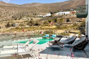 Dream Villas Paros 1 ολόκληρος χώρος με πισίνα