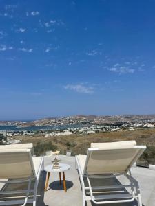 Dream Villas Paros 1 ολόκληρος χώρος με πισίνα