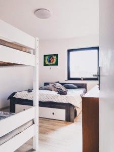 Pinny Apartment 