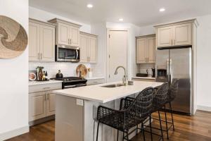 Blue Lagoon Oasis townhouse