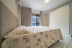 299 - Excelente de 03 dormitórios a 100m da praia