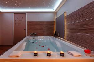 Studio Love Spa Baignoire XXL Port Vieux La Ciotat