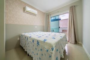 250 - Apto 100m do mar c 3 quartos e churrasqueira