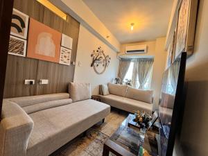Beautiful 1bed condo Nr Airport, MOA, Makati, Bay