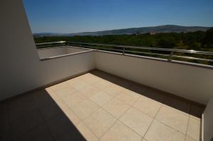 One-Bedroom Apartment with Balcony and Mountain View   room in Apartment Anića Kuk