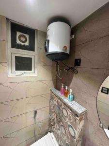 Himalayan Hideaway: 1 BHK Luxury Apartment