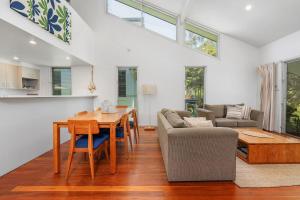 Boathouse 2 Hyams Beach