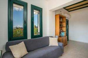 Kellys Beach House 1