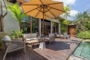 Eshara 23 an Amazing 5 BR Pool Villa walking distance to Beach