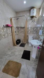 Summit View 3bhk by Roamhome