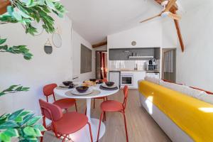 Au cœur de lEffervescence Terracotta - Une Nuit à Nîmes