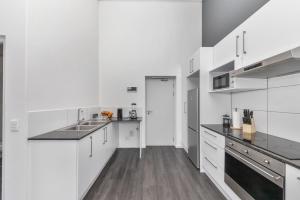 Mountain View Apartment at Woodstock Quarter