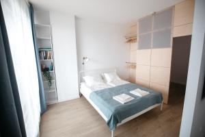 Sea view apartment on 24th floor!