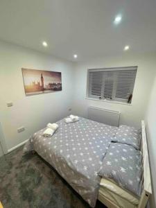 Stylish Charming London Flat Ruislip -Free Parking