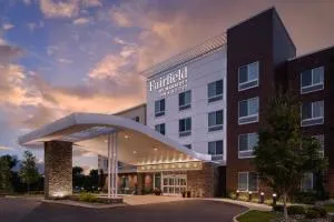 Fairfield Inn & Suites by Marriott Cleveland Tiedeman Road - ميدلبيرغ هايتس