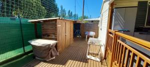 Bungalow Confortable à Fréjus avec Piscine Partagée