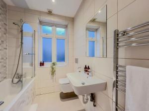 Prime Location Camden Luxury Apt Sleeps 6