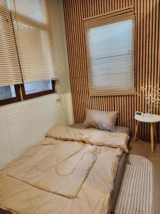 205-Olan Place Homely room Free Wi-Fi and Near BTS line