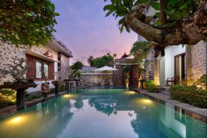 Jineswari Kuta by Kamara