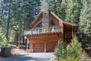 Interlaken West Shore 3BR Pet friendly, Walk to Lake Minutes from Skiing - Tahoe Pines