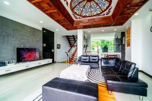 芭东Villa1三卧双海景泳池别墅中英泰三文管家