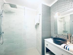 LA PAZ. Lovely apartment overlooking the golf and sea