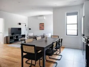 Modern Three Bedroom Brooklyn Condo-Hotel - Williamsburg