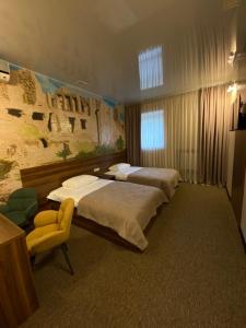 Deluxe Quadruple Room room in Status Hotel