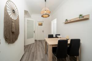 Sunlit Urban Oasis in Vibrant Palaio Faliro