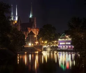 Schronisko na Wyspie - Breslavia