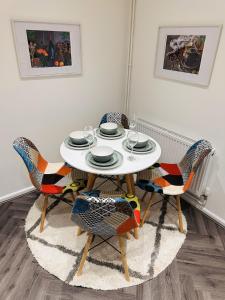 R3 - Private Room with Kitchenette and Lounge in Birmingham House - Quinton