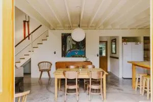 Magic Sands Beach Bungalow - Kuakini Heights