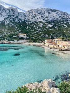 Studio-Valentine climatisée avec piscine chauffée & Spa 2 places
