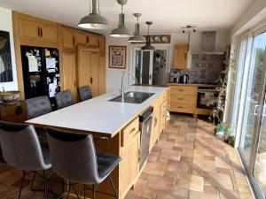 Country House in Waterford with Hottub