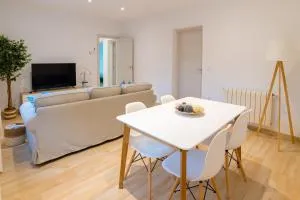 TrendyHomes Granada - moderno apartamento a 15 minutos del centro - Jun