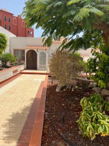 CACTUSs HOUSE, 150 m beach, 1 bdr, 4 guests, wifi, Netflix,