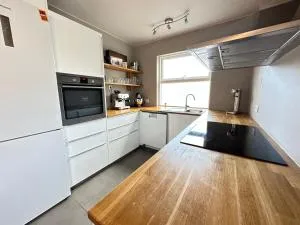 Spacious and family friendly apartment in Kópavogur - Álftanes