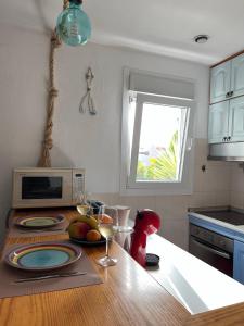 CACTUSs HOUSE, 150 m beach, 1 bdr, 4 guests, wifi, Netflix,