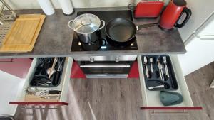Appartements City Center 4 people King Bed, near Switzerland, G'ermany, Near Airport, Free Parking : photos des chambres