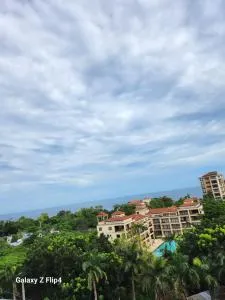 Deluxe 2 Bedroom Apartment - Talibon